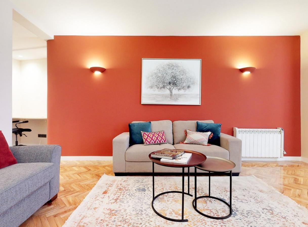 Apartamento Plaza Santa Ana Iii *